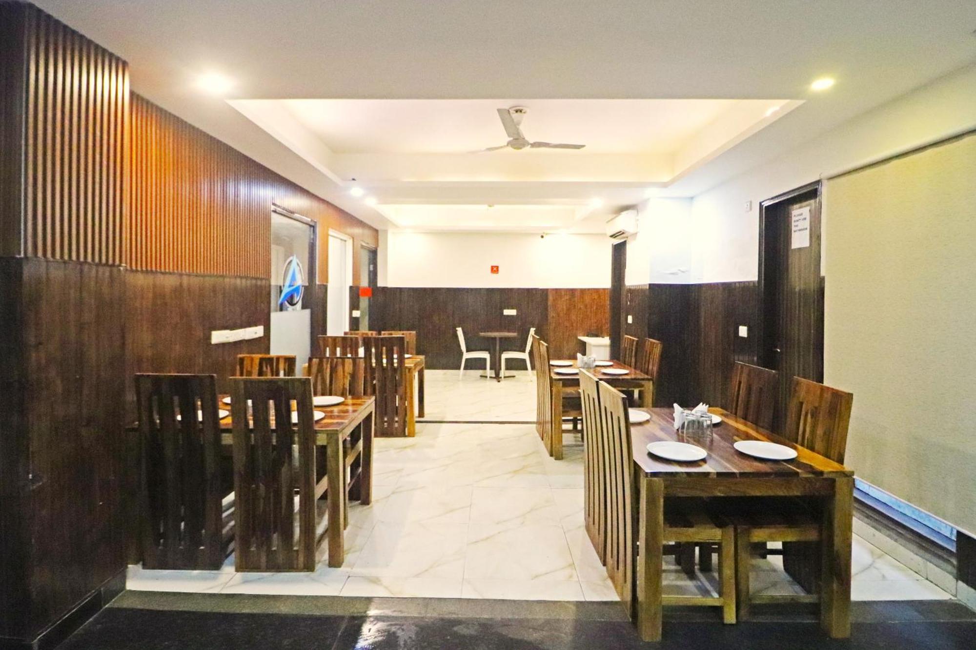 ניו דלהי Hotel Mayda Prime Near Delhi Airport מראה חיצוני תמונה
