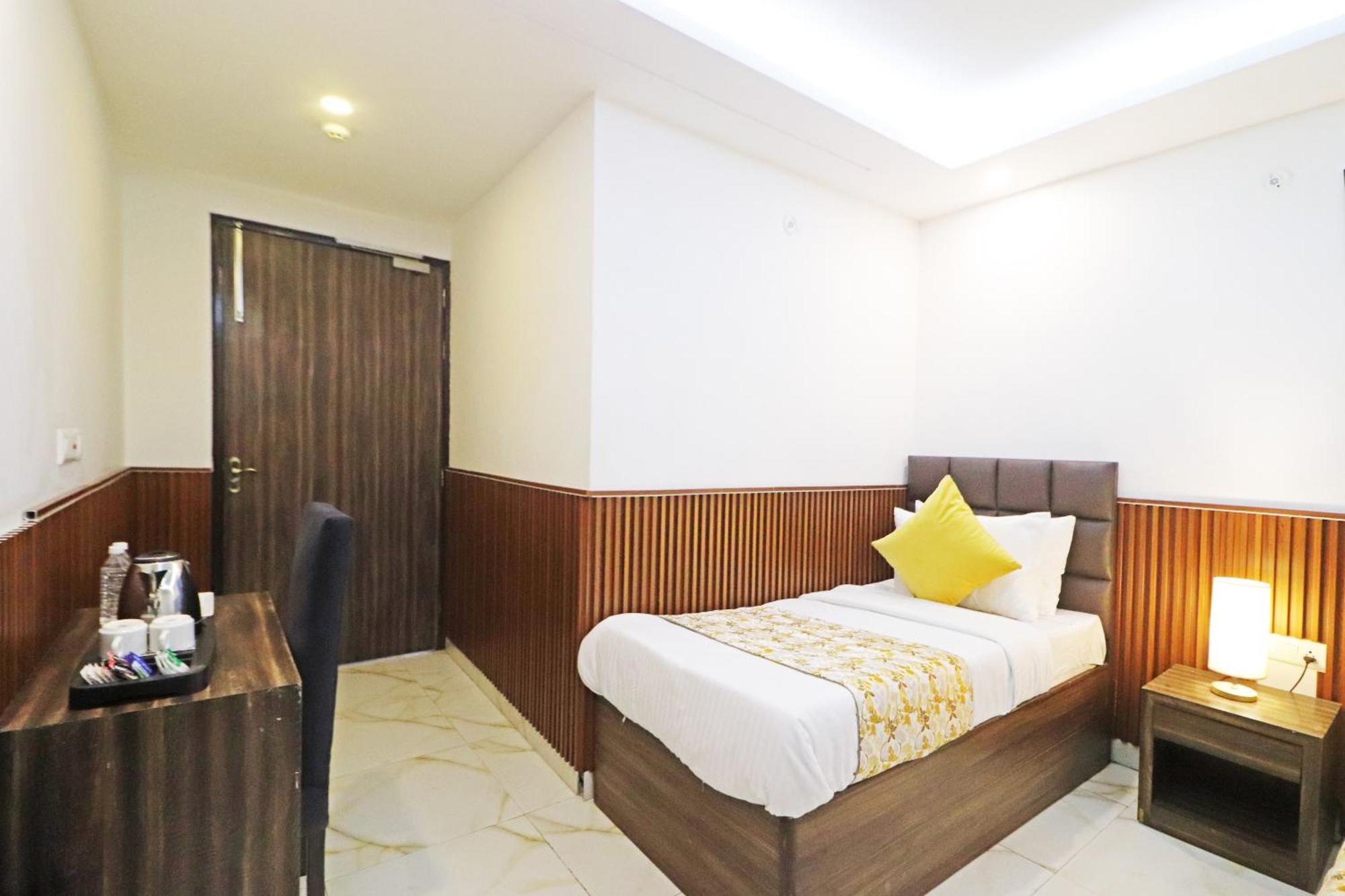 ניו דלהי Hotel Mayda Prime Near Delhi Airport מראה חיצוני תמונה
