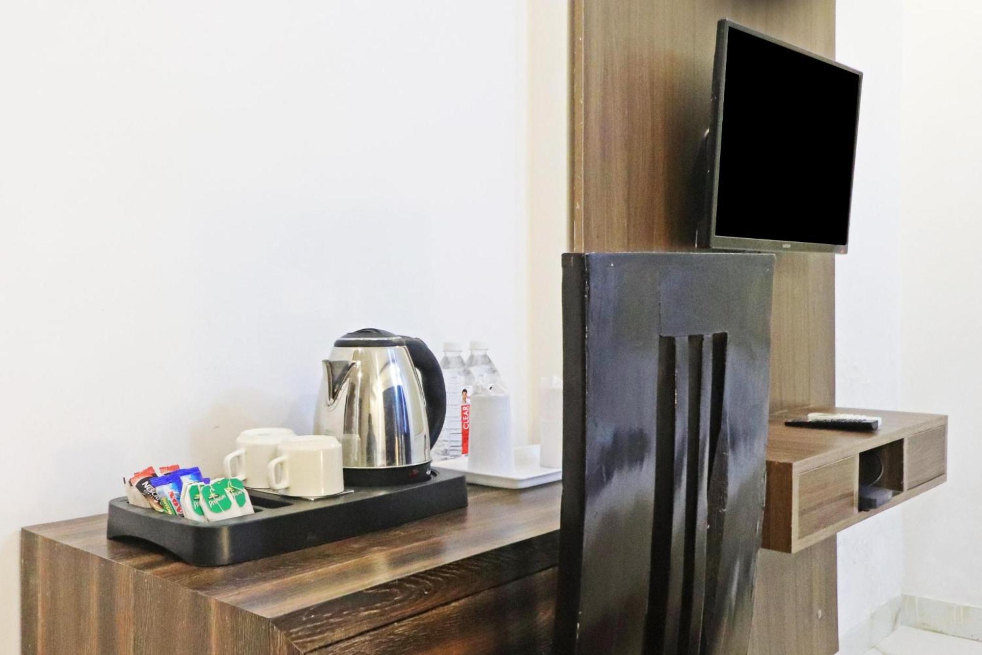 ניו דלהי Hotel Mayda Prime Near Delhi Airport מראה חיצוני תמונה