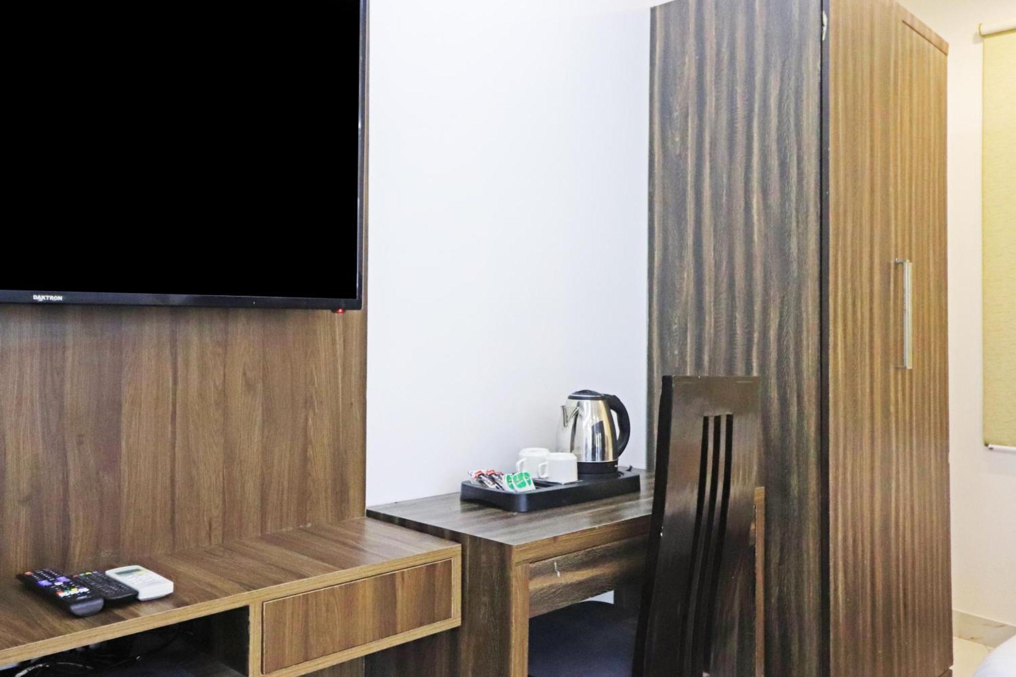 ניו דלהי Hotel Mayda Prime Near Delhi Airport מראה חיצוני תמונה