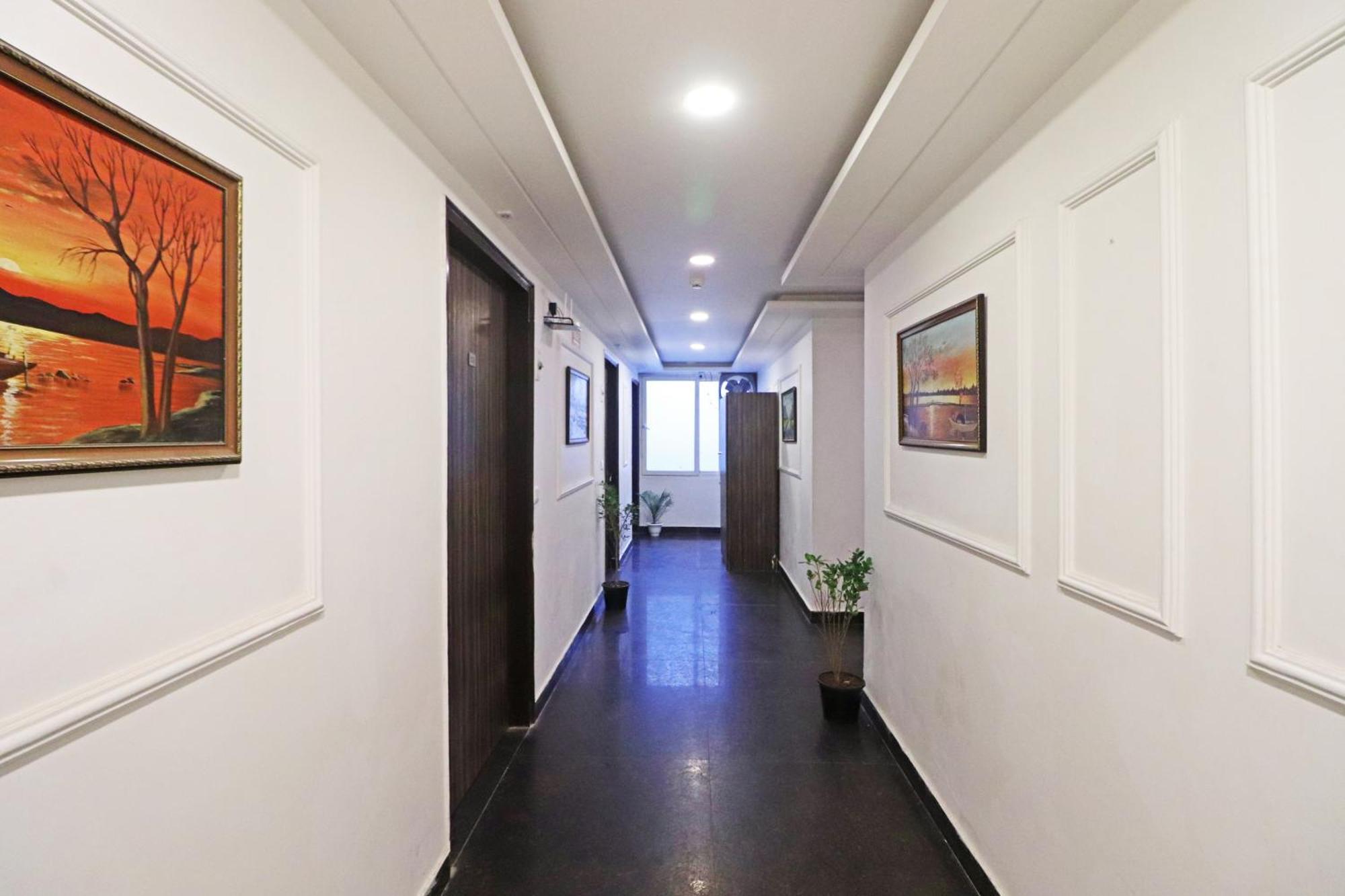ניו דלהי Hotel Mayda Prime Near Delhi Airport מראה חיצוני תמונה